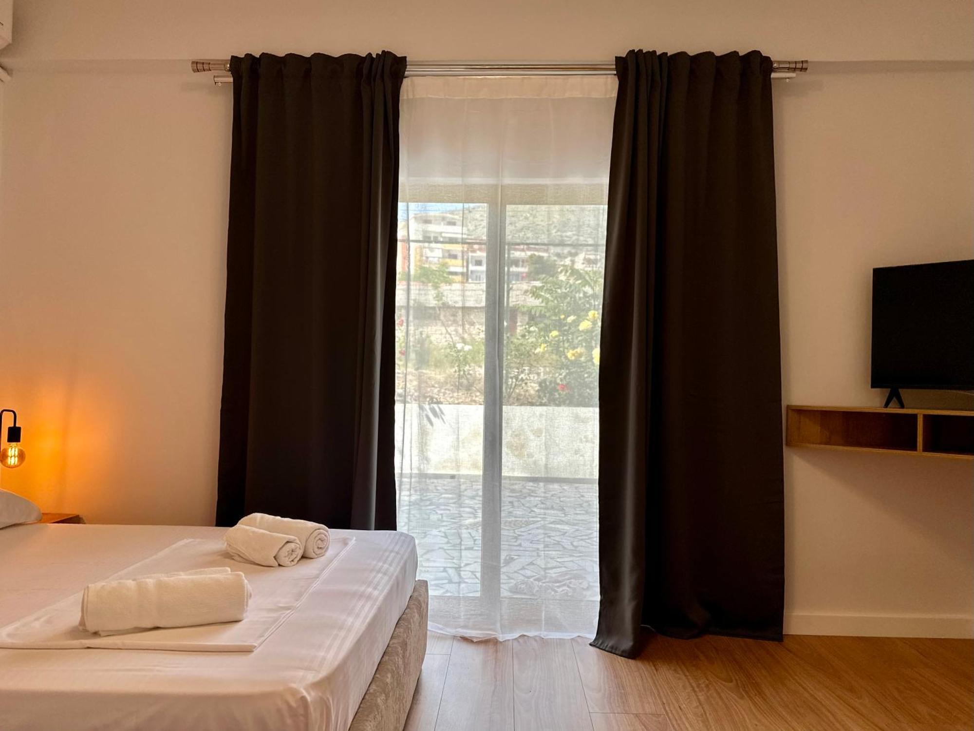 Lidia Apartments Sarandë Buitenkant foto